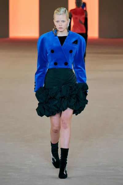 Look 68